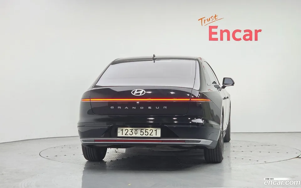 Hyundai Grandeur 2.5 2WD 2023 — thumbnail 4