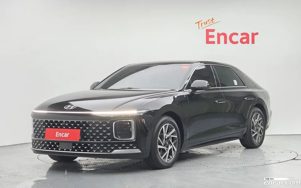 Hyundai Grandeur 2.5 2WD 2023 — photo 1, buy with delivery to Moscow