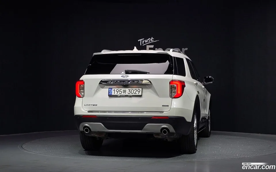 Ford Explorer 3.3 2022 — thumbnail 4
