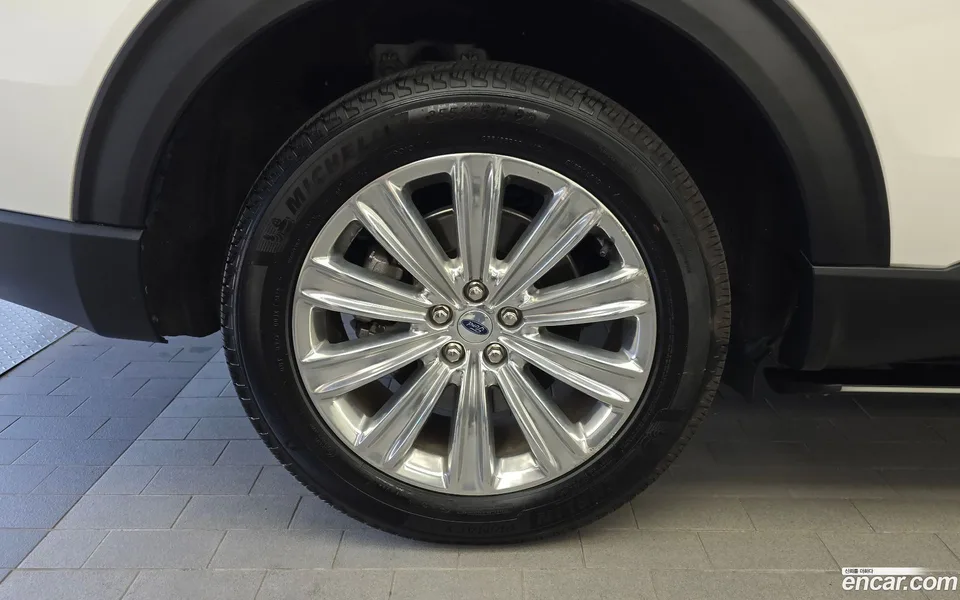 Ford Explorer 3.3 2022 — thumbnail 5