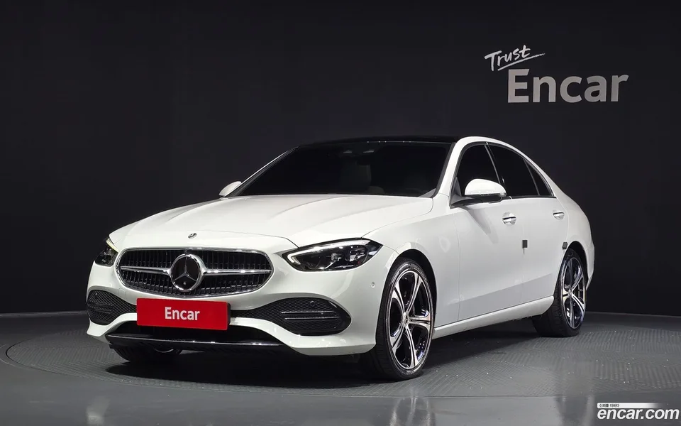 Mercedes-Benz C-Class C300 4MATIC 2023 — photo 1, buy with delivery to Moscow