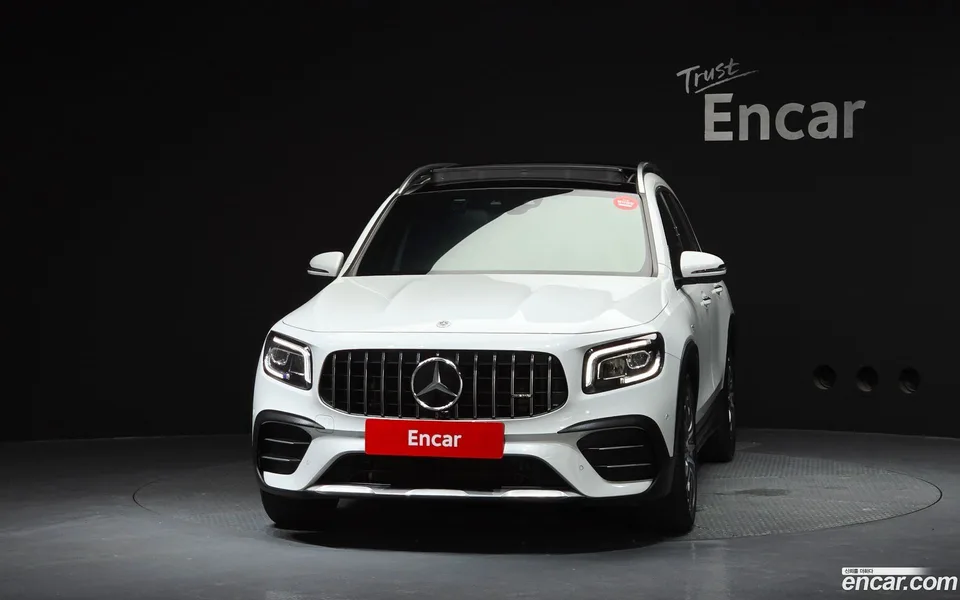 Mercedes-Benz GLB-Class AMG GLB35 4MATIC 2023 — thumbnail 3