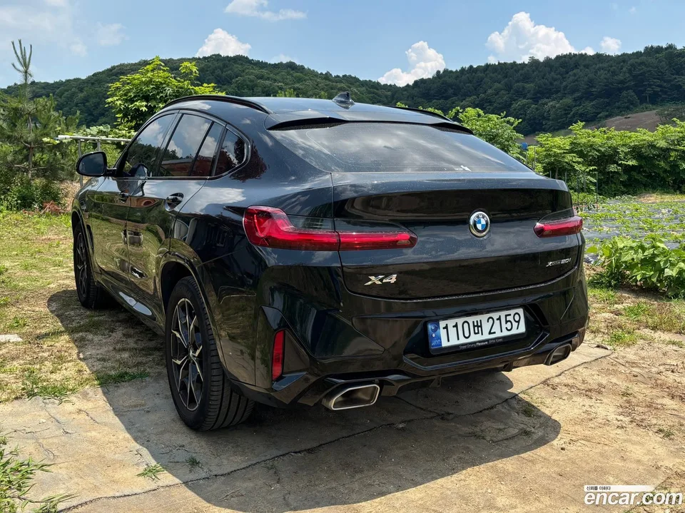 BMW X4 xDrive20i M 2024 — thumbnail 4