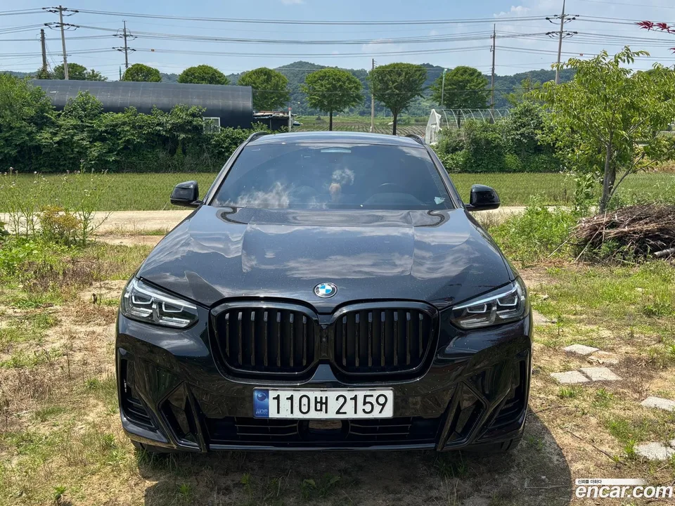 BMW X4 xDrive20i M 2024 — photo 1, buy with delivery to Moscow