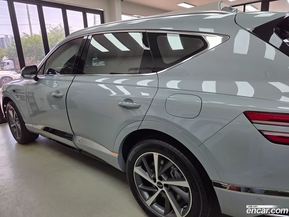 Genesis GV80 2.5T AWD 2026 — thumbnail 2
