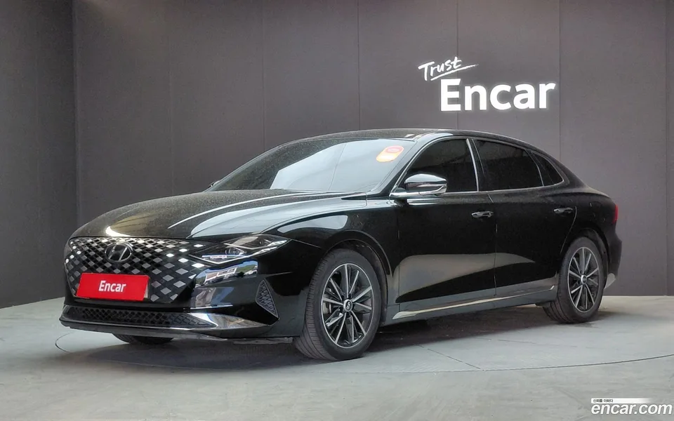 Hyundai Grandeur IG 2.5 2022 — photo 1, buy with delivery to Moscow