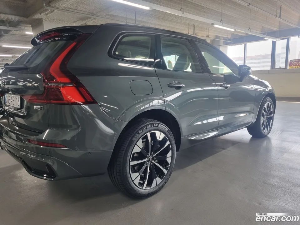 Volvo XC60 B5 2026 — thumbnail 2