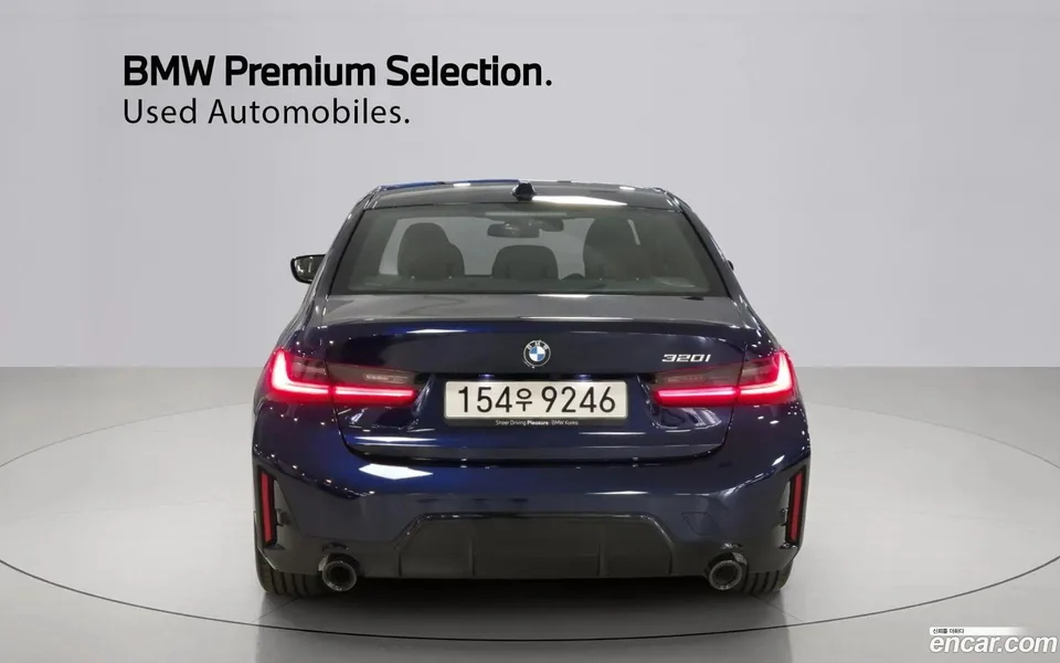 BMW 3 Series 320i M 2025 — thumbnail 4