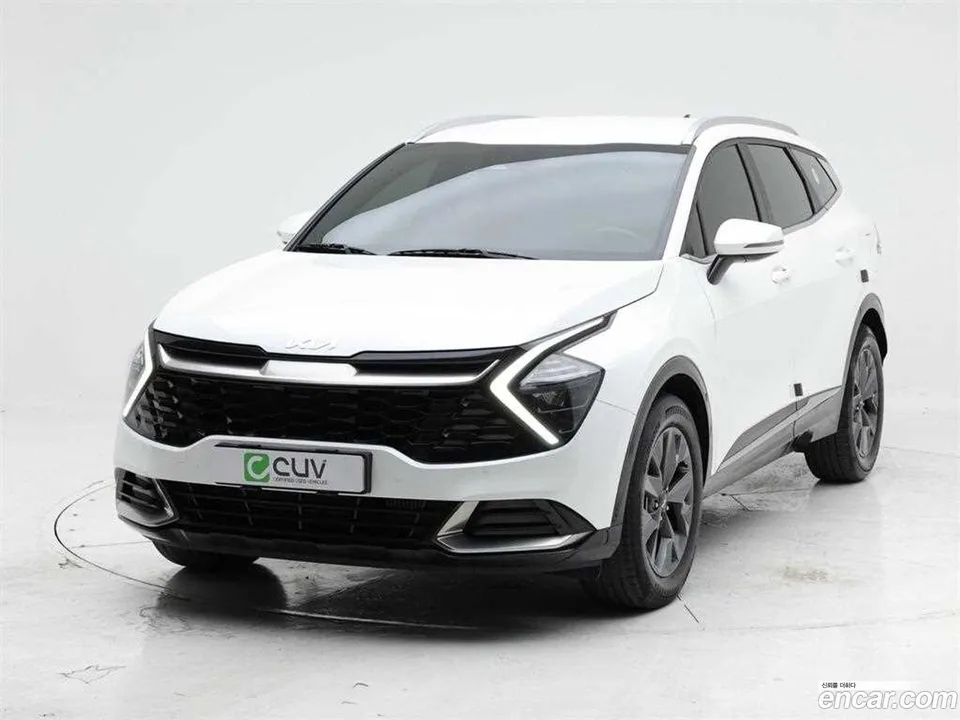 Kia Sportage 2.0 2WD 2022 — photo 1, buy with delivery to Moscow