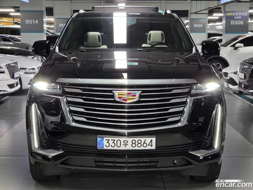 Cadillac Escalade 6.2 2023 — thumbnail 4