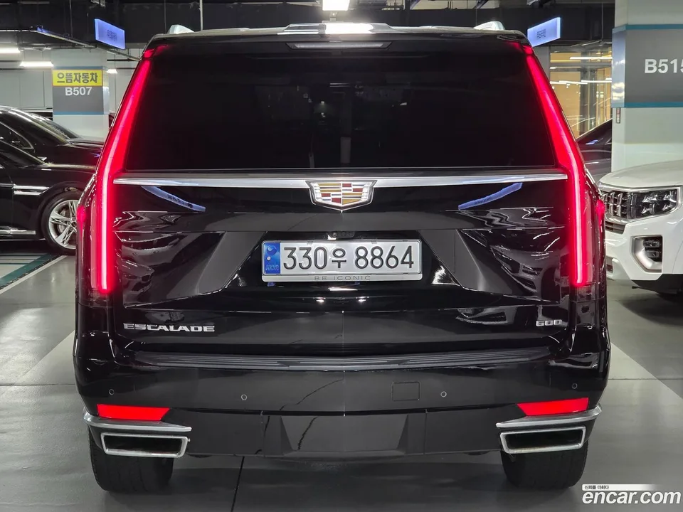 Cadillac Escalade 6.2 2023 — thumbnail 5