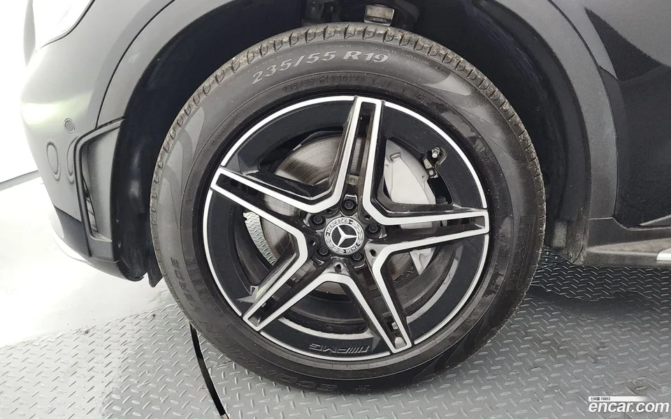 Mercedes-Benz GLC-Class GLC300 4MATIC 2022 — thumbnail 2