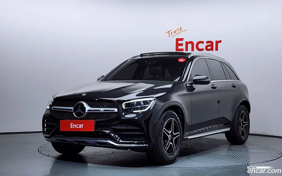 Mercedes-Benz GLC-Class GLC300 4MATIC 2022 — photo 1, buy with delivery to Moscow