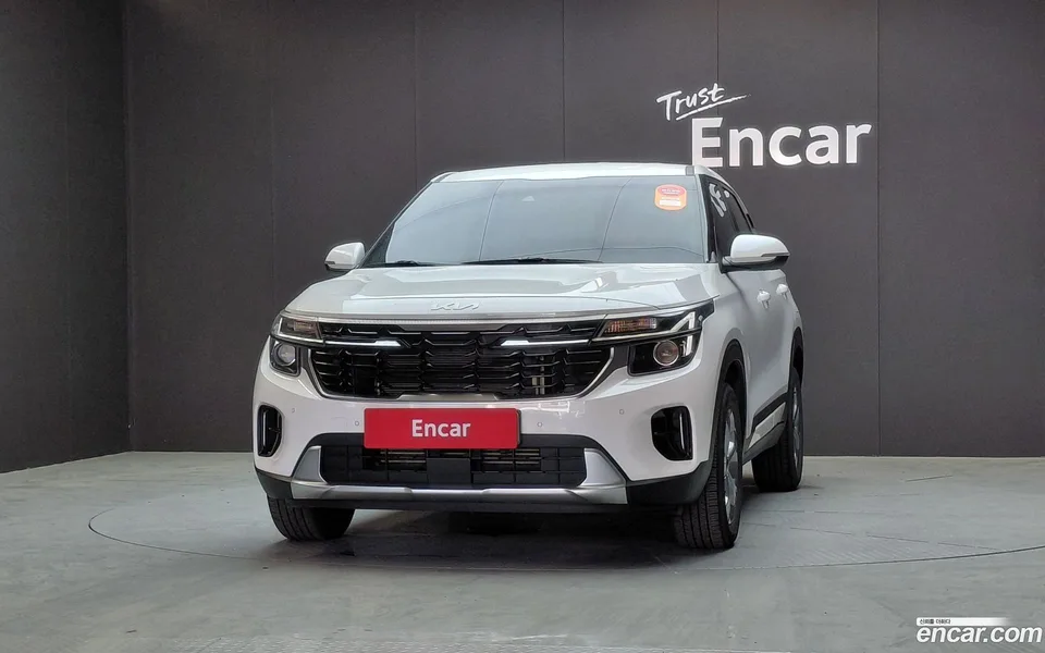 Kia Seltos 1.6 2WD 2023 — thumbnail 3