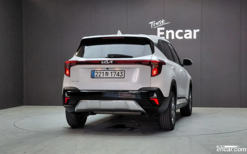 Kia Seltos 1.6 2WD 2023 — thumbnail 4