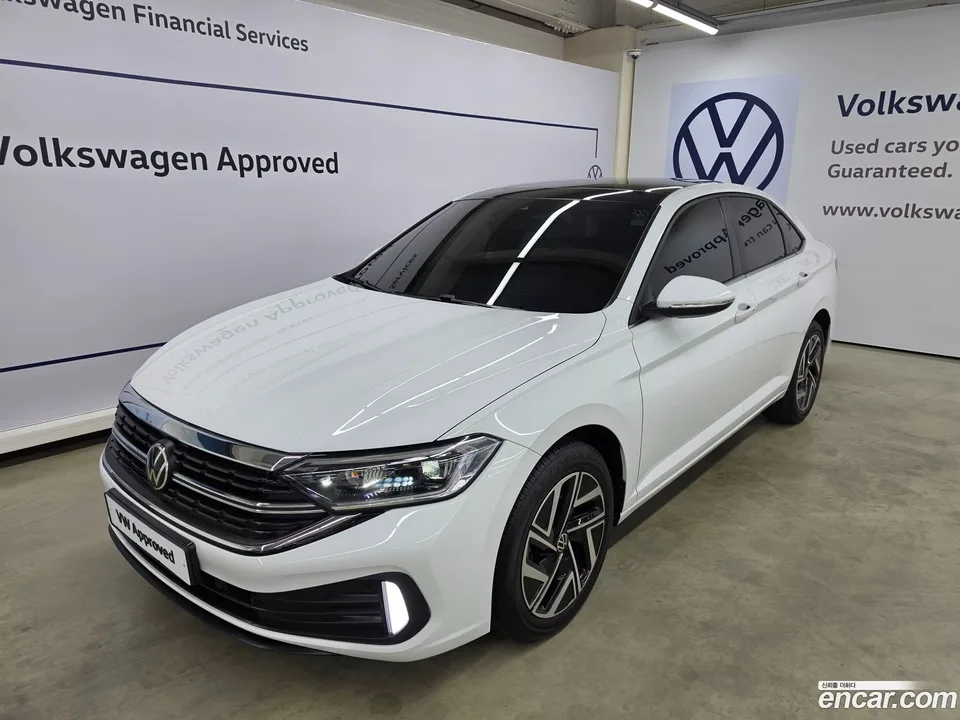 Volkswagen Jetta 1.5 TSI 2022 — фото 1, купить с доставкой в Москву