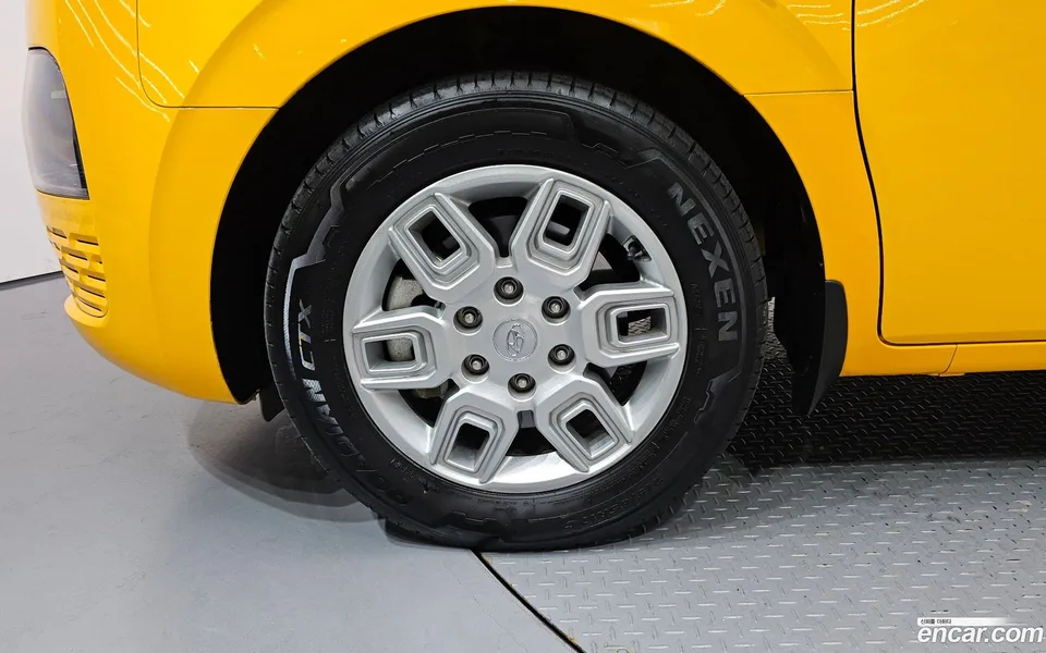 Hyundai Staria L3.5 2022 — thumbnail 2