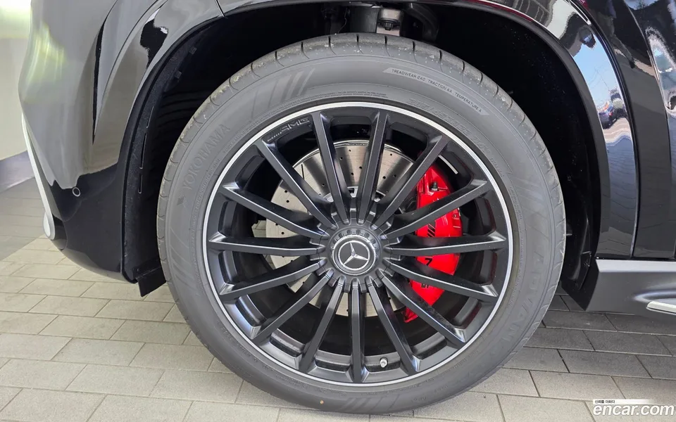 Mercedes-Benz GLS-Class AMG GLS63 4MATIC+ 2026 — thumbnail 2