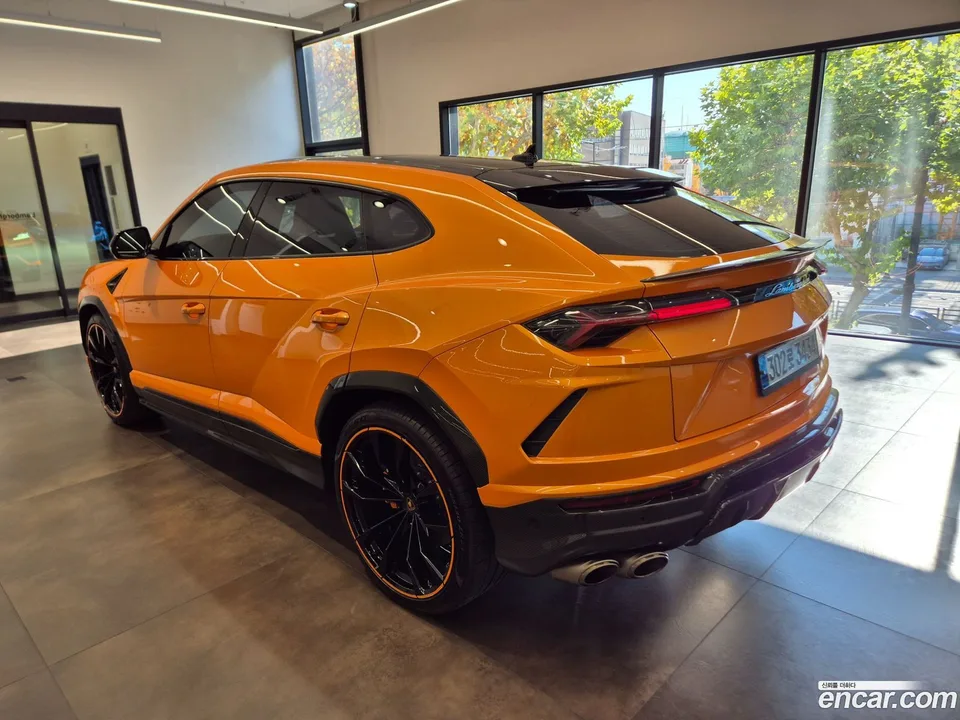 Lamborghini Urus 4.0 V8 2022 — thumbnail 2