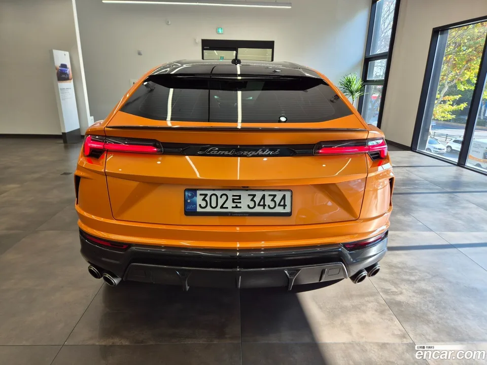 Lamborghini Urus 4.0 V8 2022 — thumbnail 4