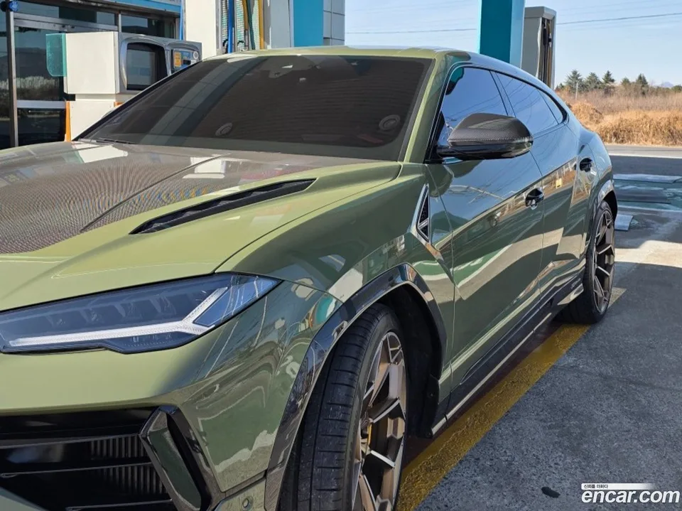 Lamborghini Urus 4.0 V8 2024 — thumbnail 4