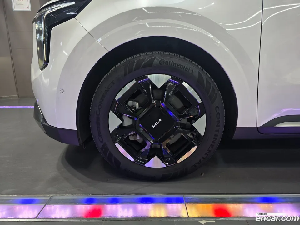 Kia Carnival 9 2024 — thumbnail 5
