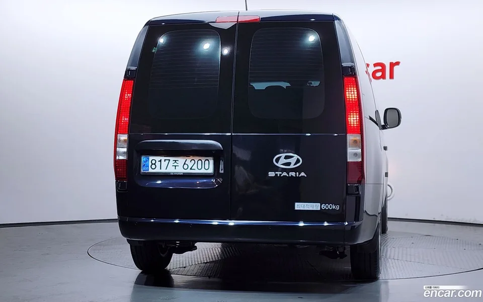 Hyundai Staria L3.5 5 2024 — thumbnail 4
