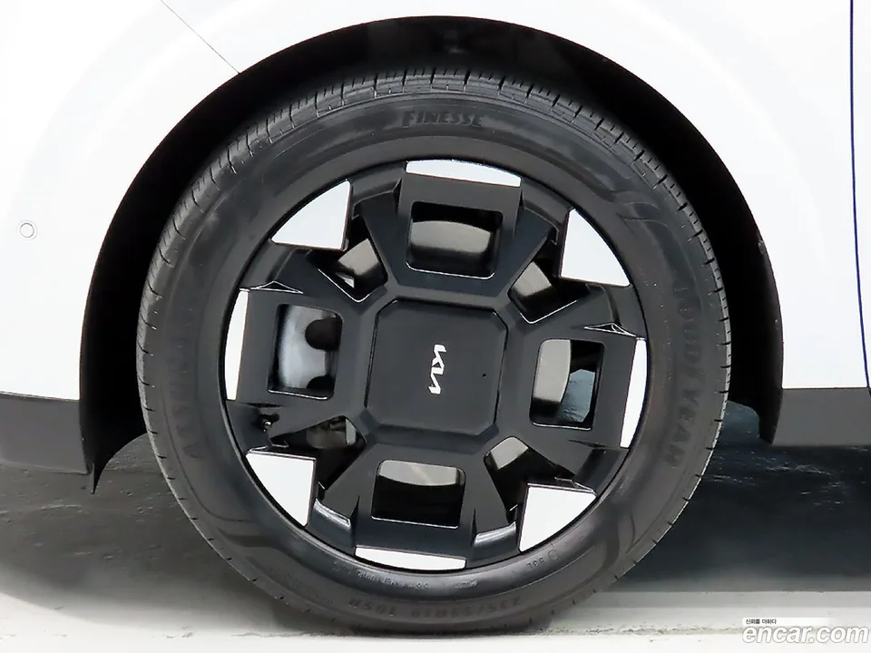 Kia Carnival 7 2025 — thumbnail 5