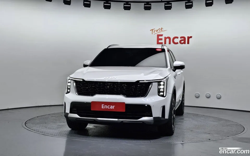 Kia Sorento 2.5T 2WD 2023 — thumbnail 3