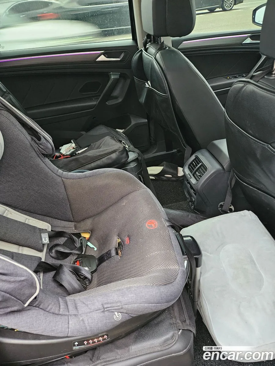 Volkswagen Tiguan Allspace 2.0 TSI 2023 — thumbnail 4