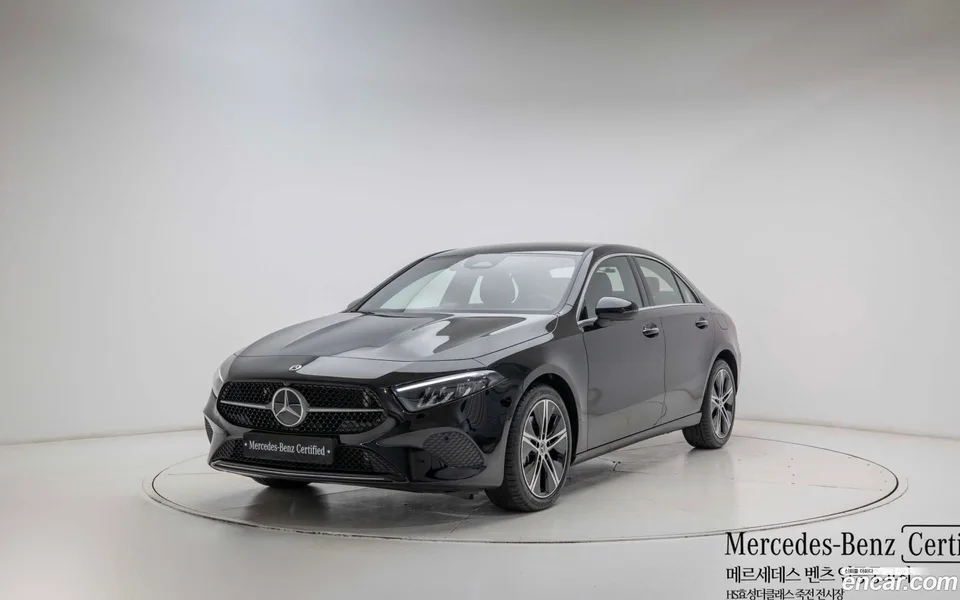 Mercedes-Benz A-Class A220 2025 — photo 1, buy with delivery to Moscow