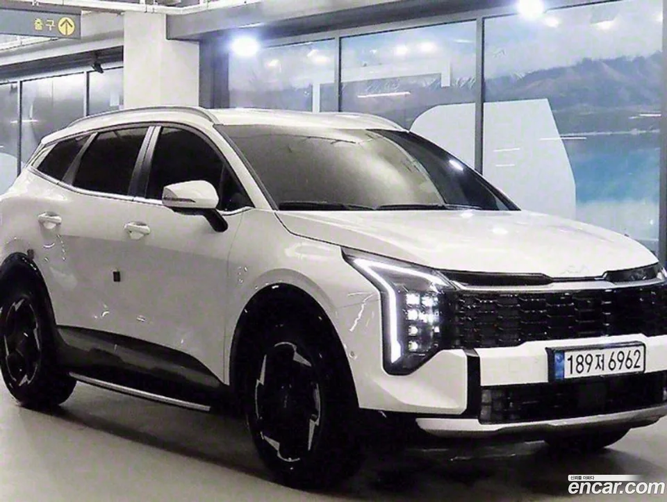Kia Sportage 1.6 2WD 2024 — photo 1, buy with delivery to Moscow