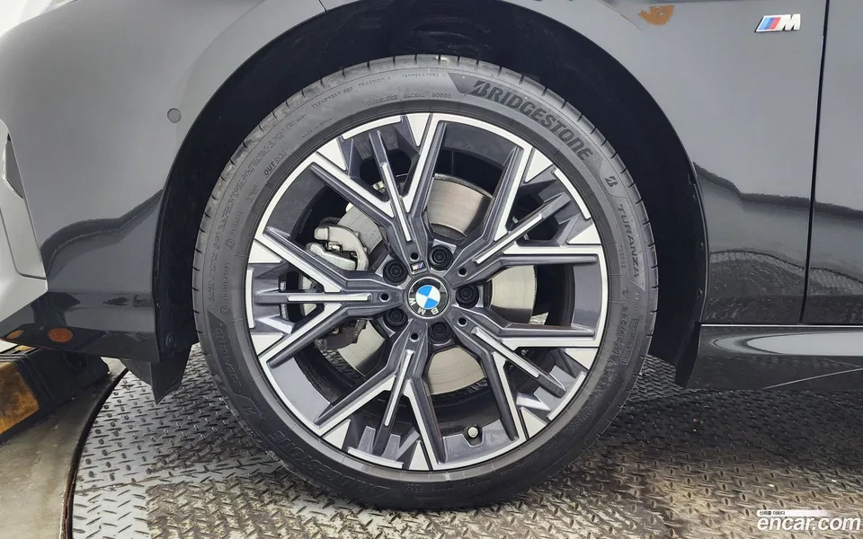 BMW 2 Series Gran Coupe 220 M 2025 — thumbnail 2