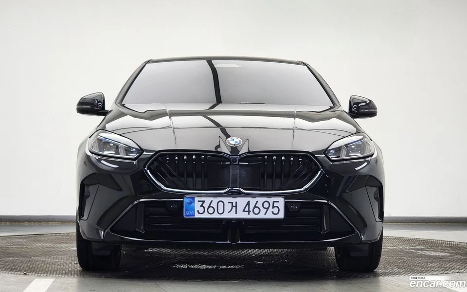 BMW 2 Series Gran Coupe 220 M 2025 — thumbnail 3