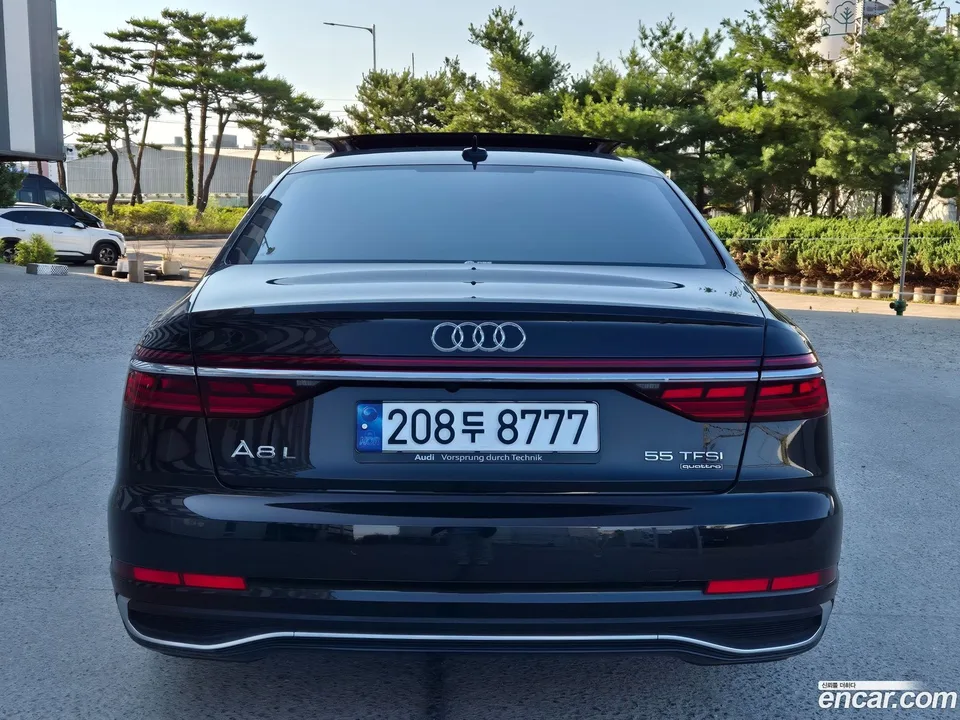 Audi A8 55 TFSI LWB 2023 — thumbnail 4