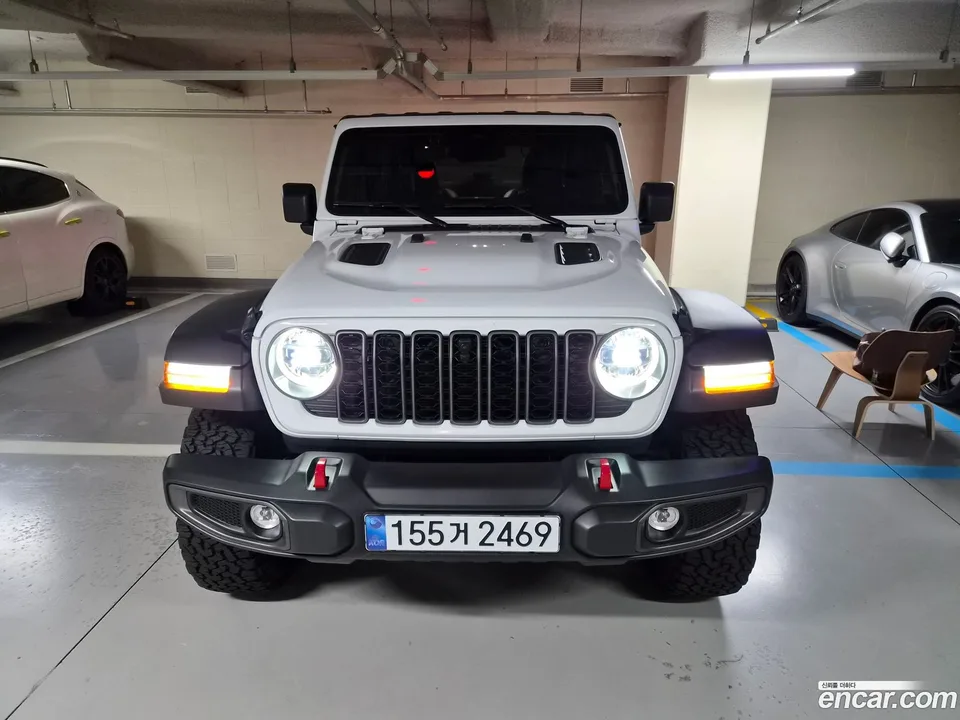 Jeep Wrangler 2.0 2 2025 — photo 1, buy with delivery to Moscow