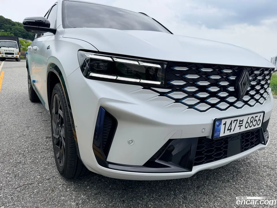 Renault Samsung Grand Koleos 1.5 E-TECH 2WD 2025 — thumbnail 3