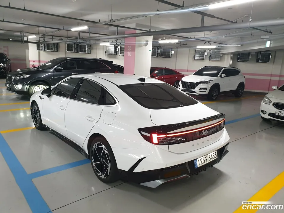 Hyundai Sonata The Edge 1.6 2023 — thumbnail 4
