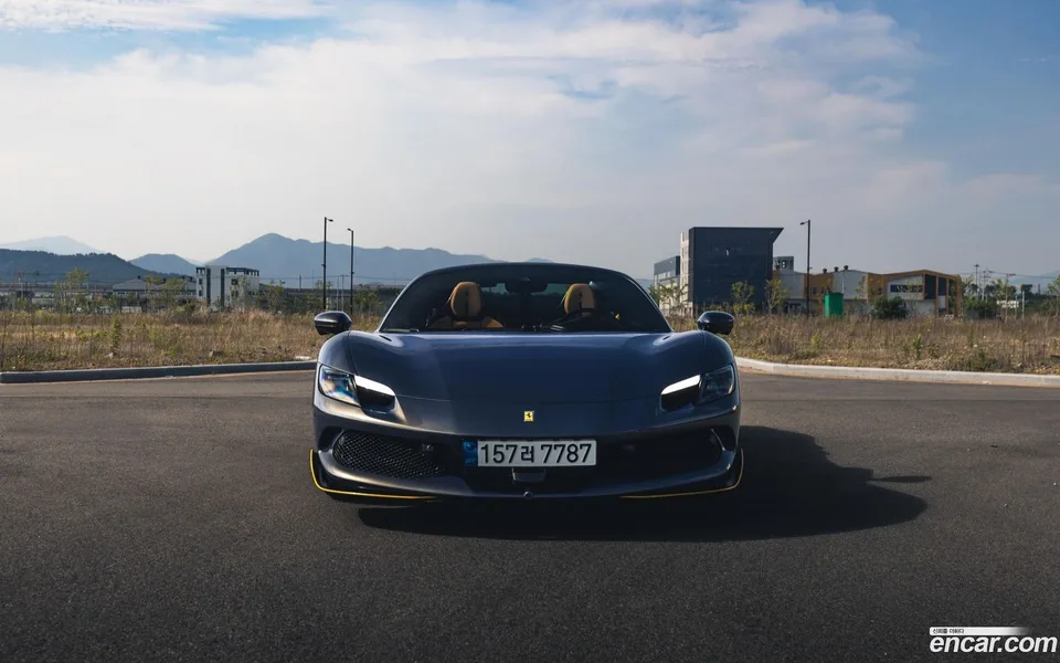 Ferrari 296 GTS 3.0 V6 2024 — thumbnail 3