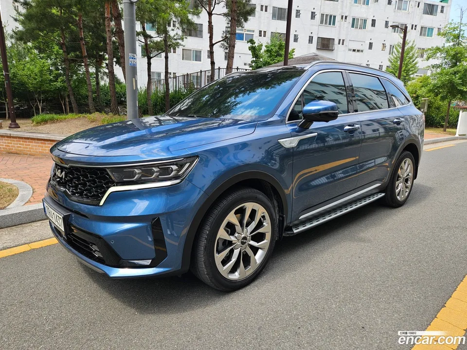 Kia Sorento 2.5T 2WD 2022 — photo 1, buy with delivery to Moscow