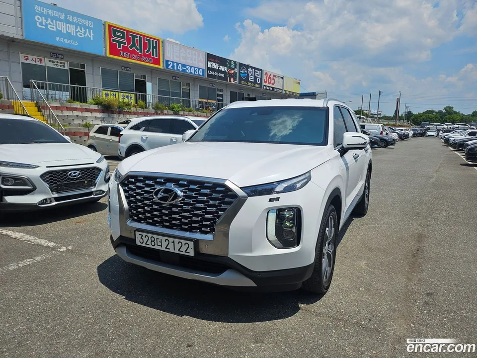 Hyundai Palisade 2.2 2WD 2022 — photo 1, buy with delivery to Moscow