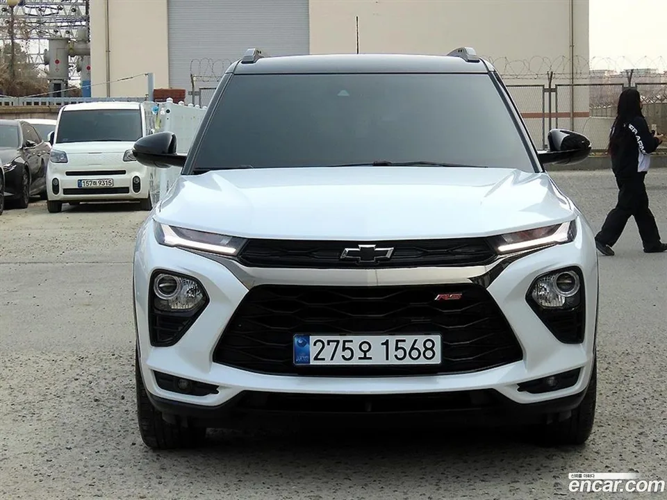 Chevrolet Trailblazer 1.3 2WD 2022 — photo 1, buy with delivery to Moscow
