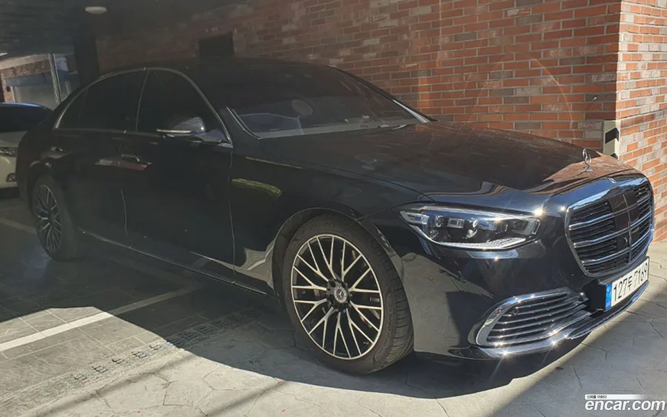 Mercedes-Benz S-Class S580L 4MATIC 2022 — photo 1, buy with delivery to Moscow