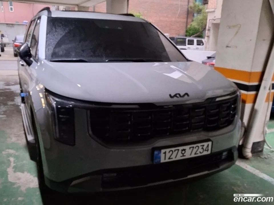 Kia Carnival HEV 9 X Line 2026 — photo 1, buy with delivery to Moscow