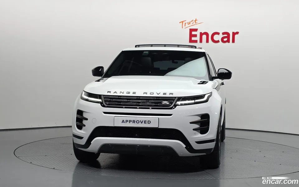 Land Rover Range Rover Evoque P250 SE 2025 — thumbnail 3