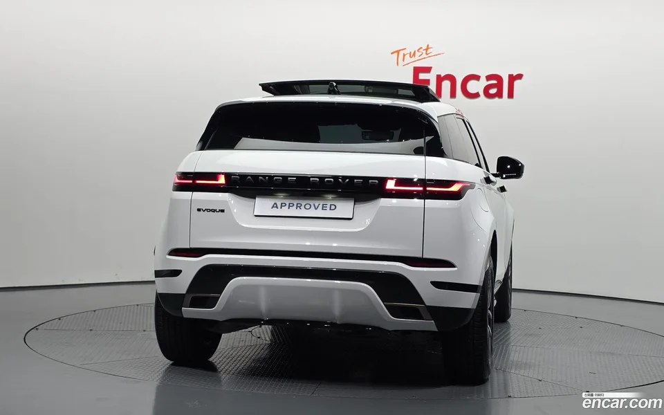 Land Rover Range Rover Evoque P250 SE 2025 — thumbnail 4