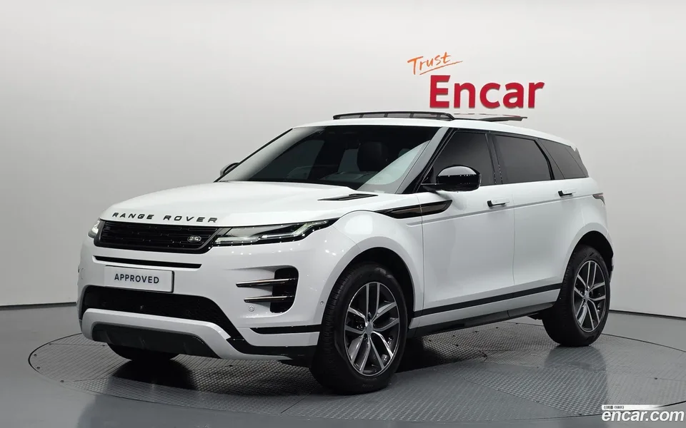 Land Rover Range Rover Evoque P250 SE 2025 — photo 1, buy with delivery to Moscow