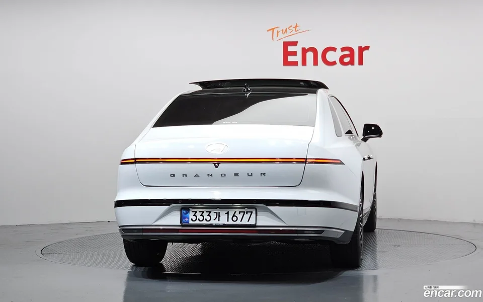 Hyundai Grandeur Hybrid 2023 — thumbnail 4
