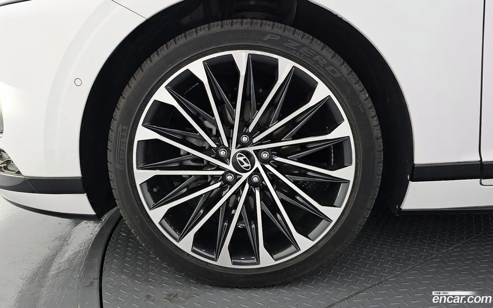 Hyundai Grandeur Hybrid 2023 — thumbnail 5