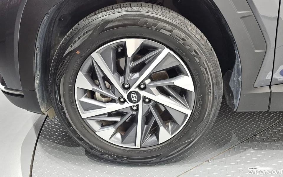 Hyundai Tucson 1.6 2WD 2022 — миниатюра 5